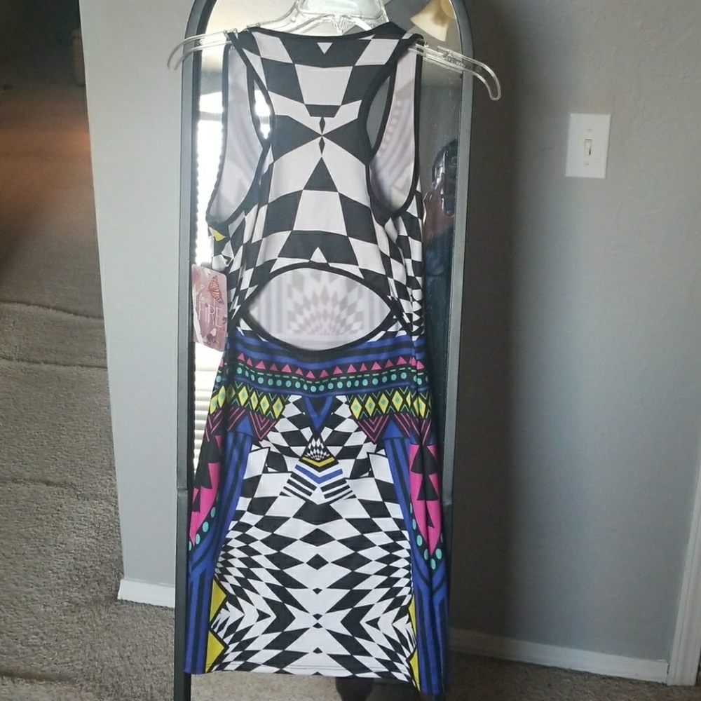 Dress - Picture 2 of 3